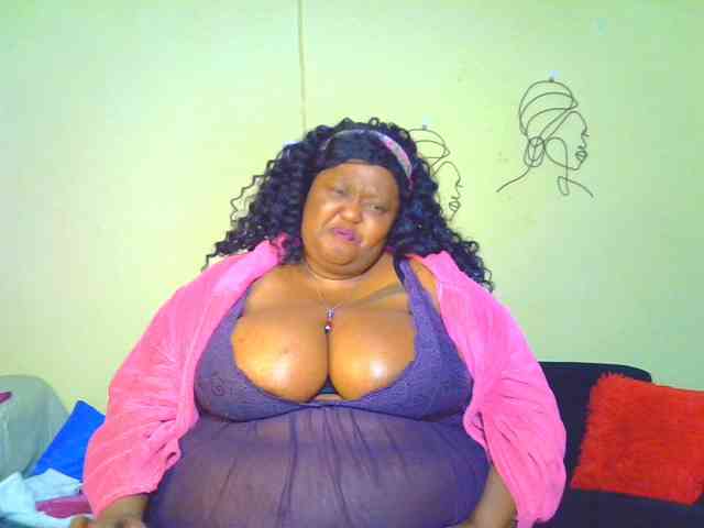 BellyGoddess webcam