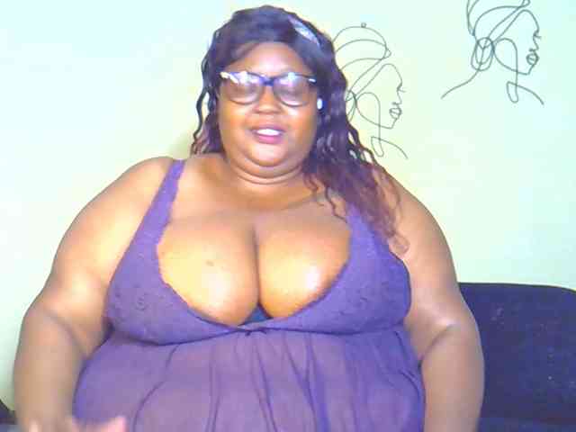 BellyGoddess webcam