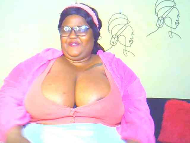 BellyGoddess webcam