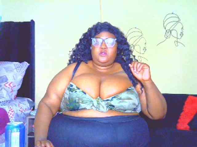 BellyGoddess webcam