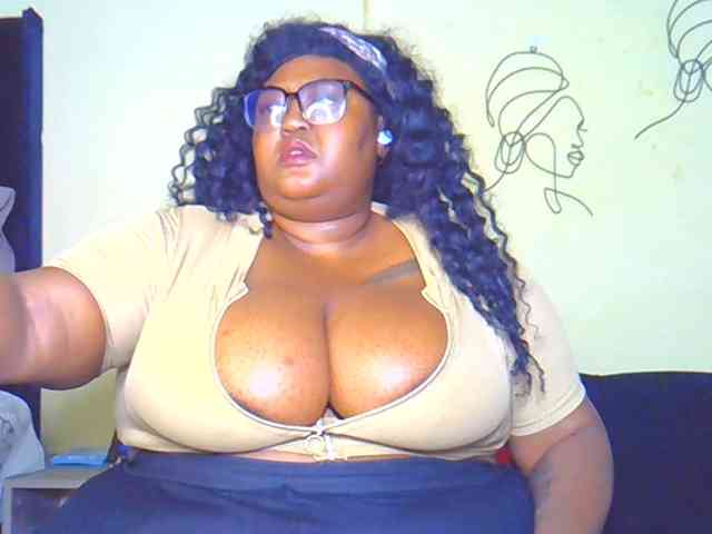 BellyGoddess webcam