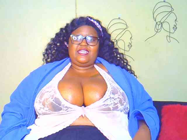 BellyGoddess webcam