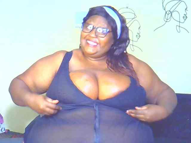 BellyGoddess webcam