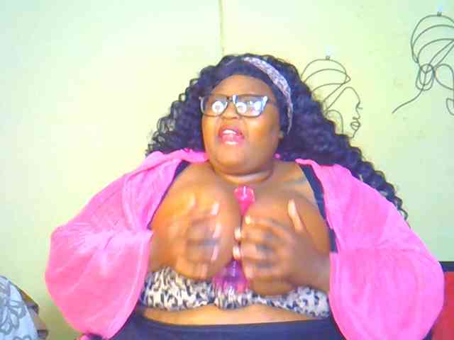 BellyGoddess webcam