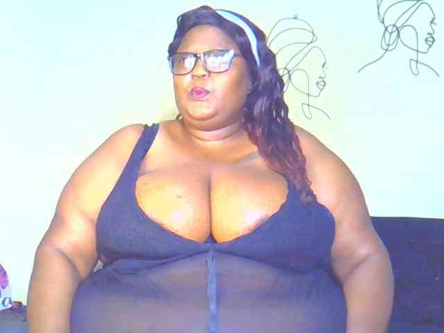 BellyGoddess webcam