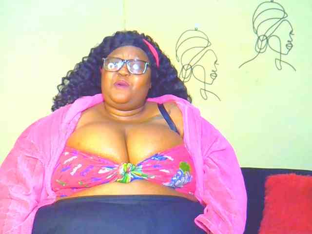 BellyGoddess webcam