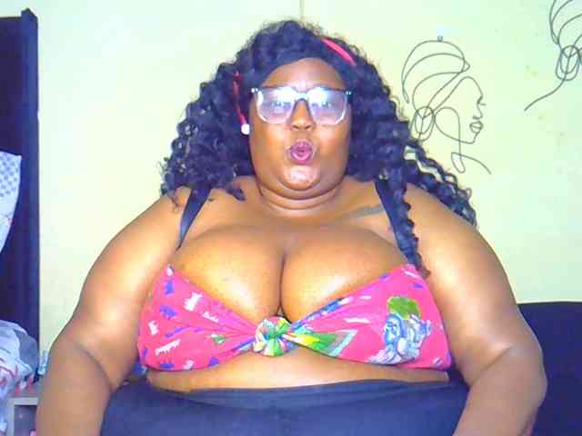 BellyGoddess webcam