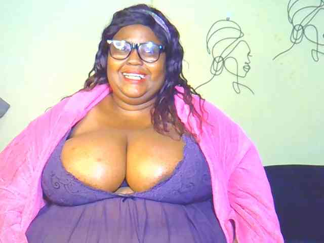 BellyGoddess webcam
