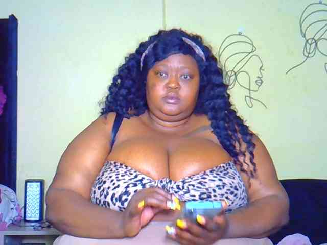 BellyGoddess webcam