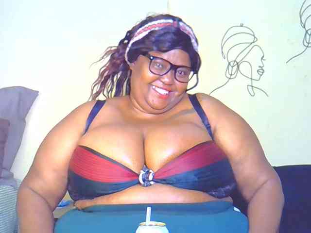 BellyGoddess webcam