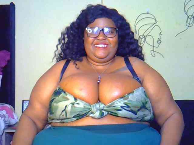 BellyGoddess webcam