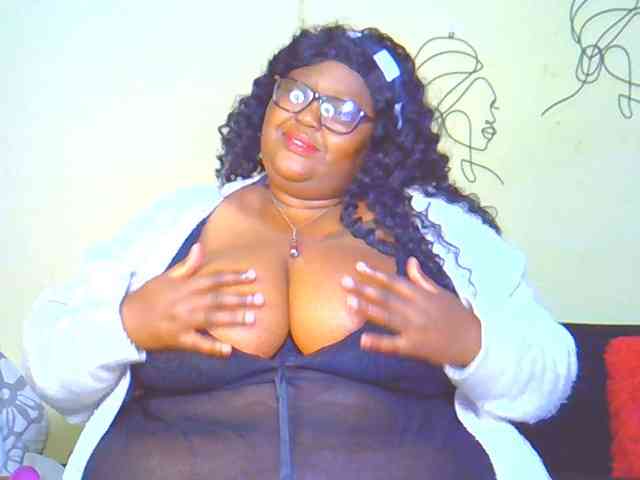 BellyGoddess webcam