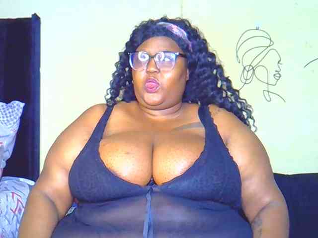 BellyGoddess webcam