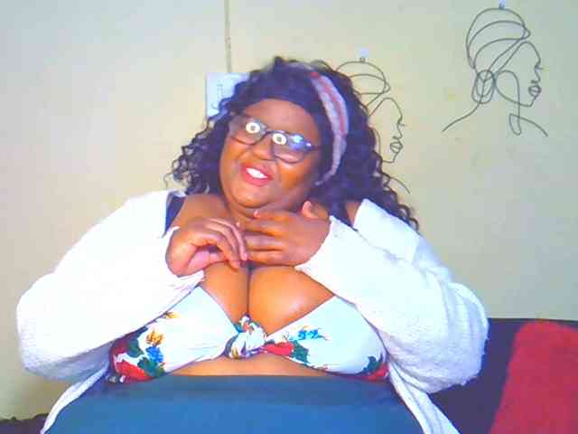 BellyGoddess webcam