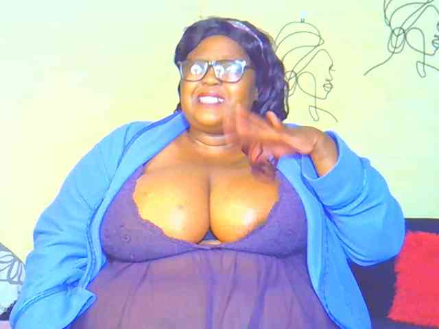 BellyGoddess webcam