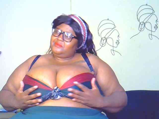 BellyGoddess webcam