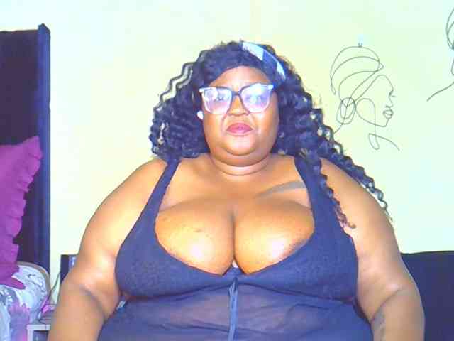 BellyGoddess webcam