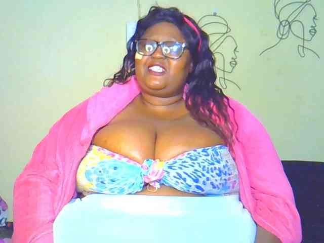 BellyGoddess webcam