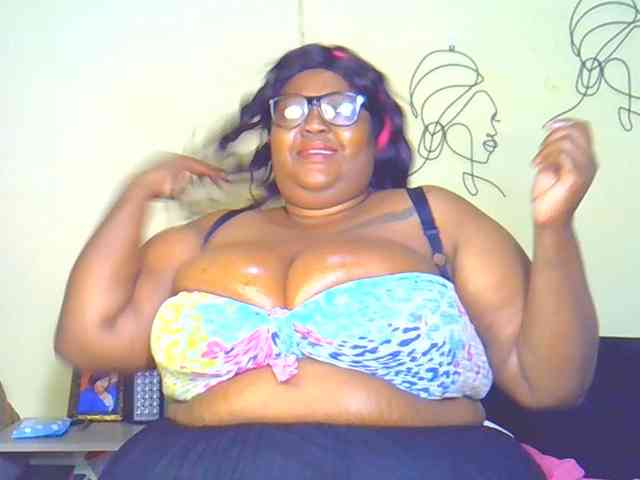 BellyGoddess webcam