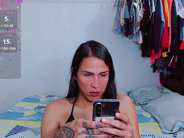 vikynaughty live cam