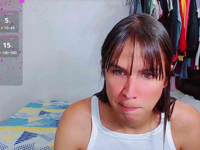 vikynaughty Live Webcam on BongaCams