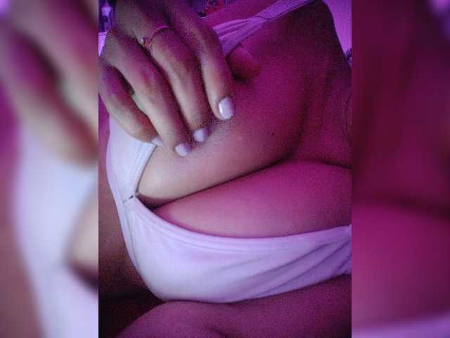 NinaBelluschi live cam on BongaCams