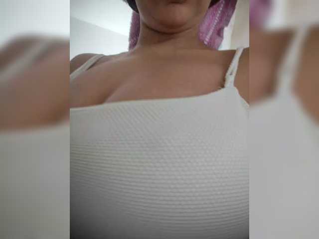 NinaBelluschi live cam on BongaCams