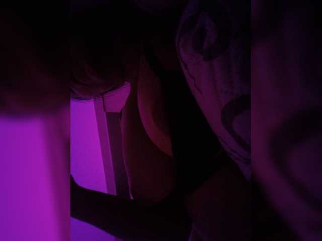 NinaBelluschi live cam on BongaCams