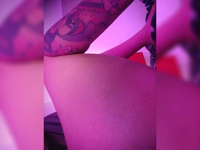 NinaBelluschi live cam on BongaCams
