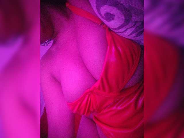 NinaBelluschi live cam on BongaCams