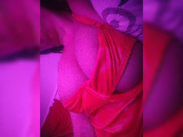 NinaBelluschi live cam on BongaCams