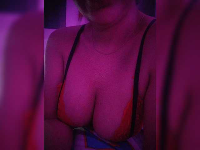 NinaBelluschi live cam on BongaCams