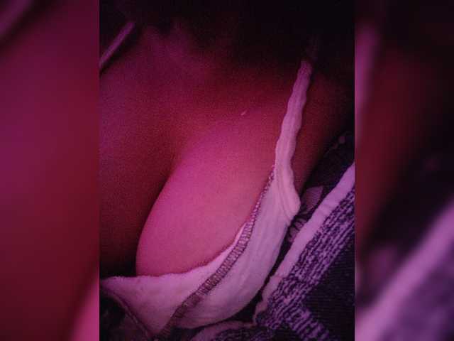 NinaBelluschi live cam on BongaCams