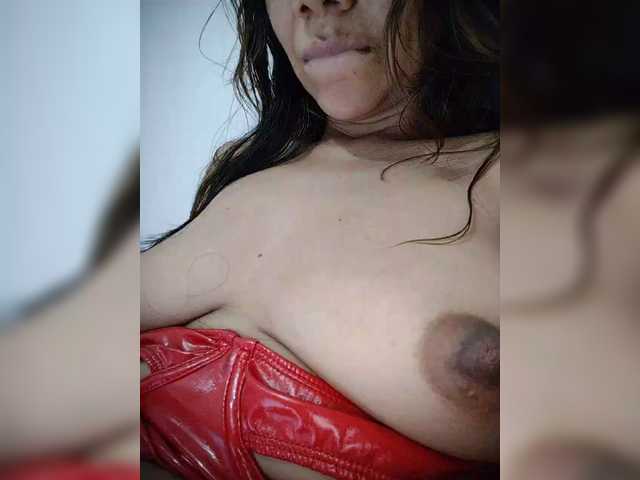 NinaBelluschi live cam on BongaCams