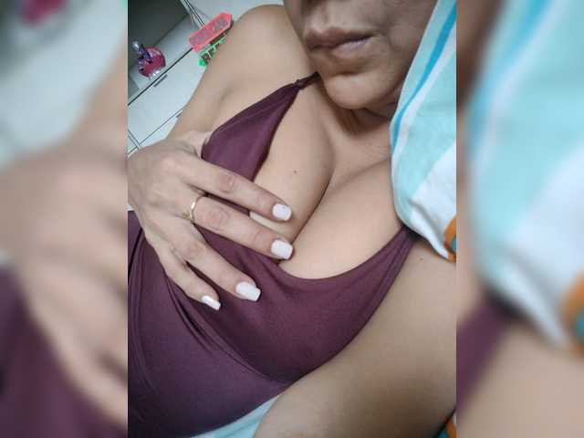 NinaBelluschi live cam on BongaCams