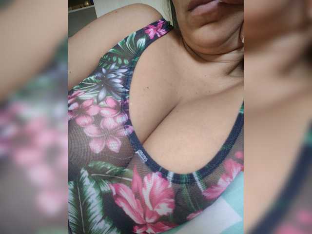 NinaBelluschi live cam on BongaCams