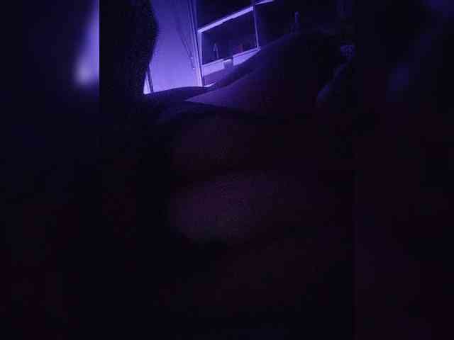 NinaBelluschi webcam