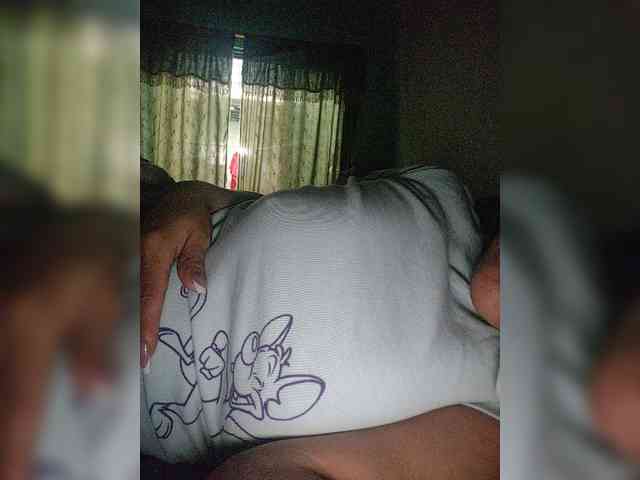 NinaBelluschi webcam