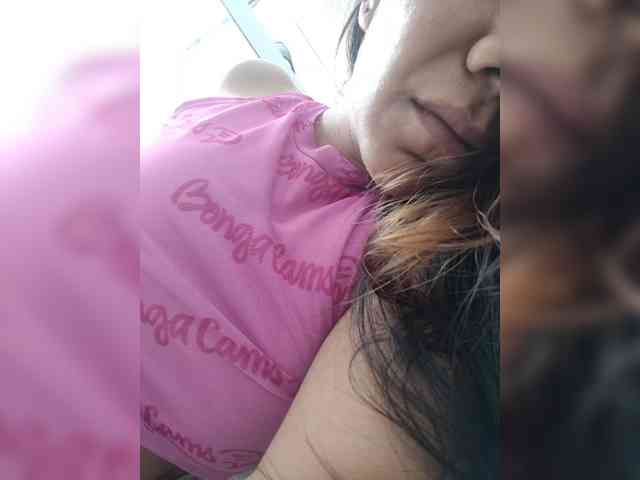 NinaBelluschi webcam