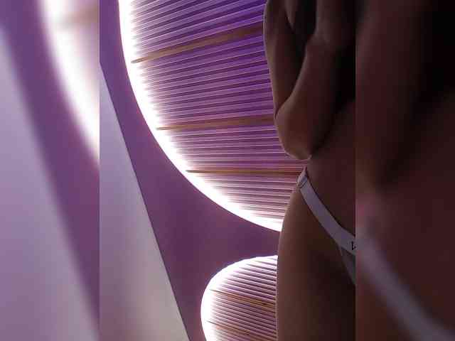 NinaBelluschi webcam