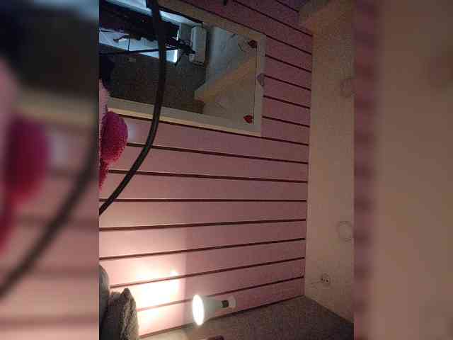 Модель: NinaBelluschi