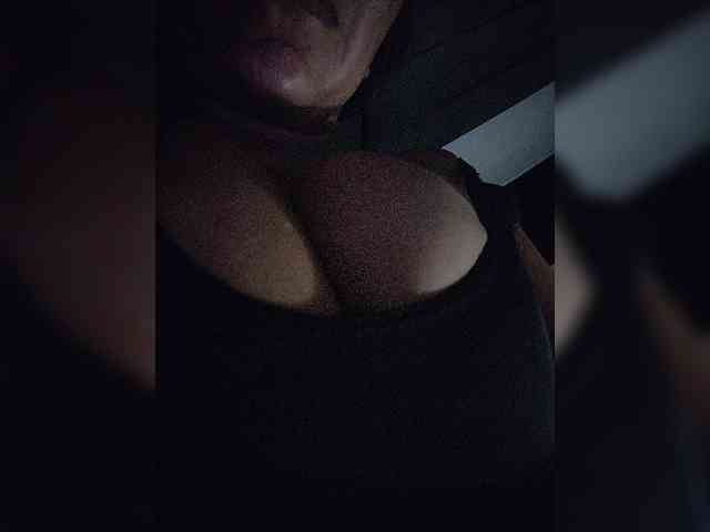 NinaBelluschi webcam