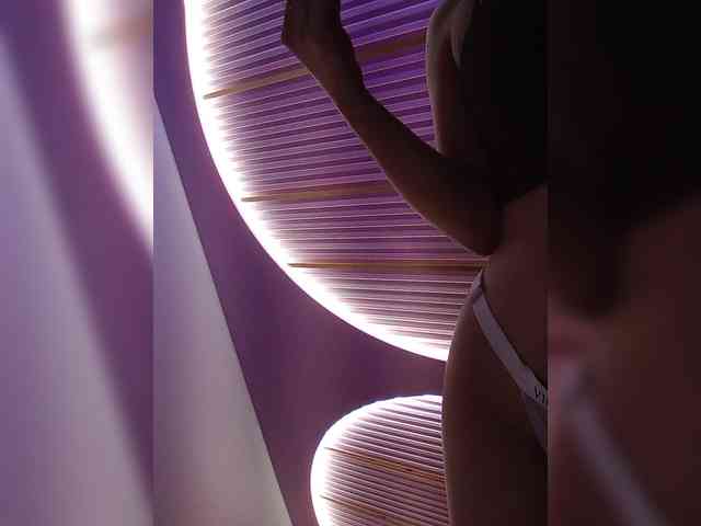 NinaBelluschi webcam