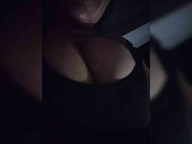 NinaBelluschi webcam