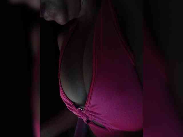 NinaBelluschi webcam