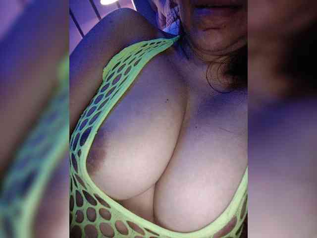 NinaBelluschi webcam