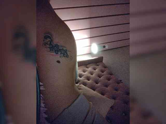 NinaBelluschi webcam