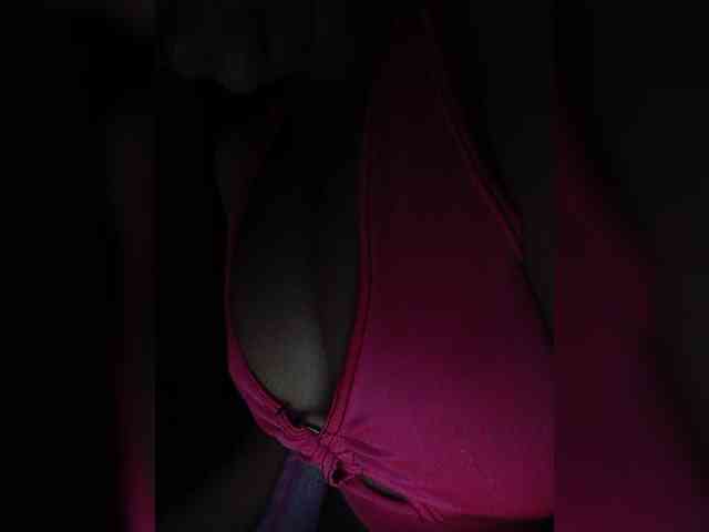 NinaBelluschi webcam