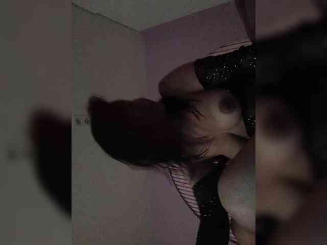 NinaBelluschi webcam