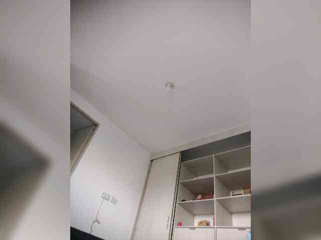 NinaBelluschi webcam